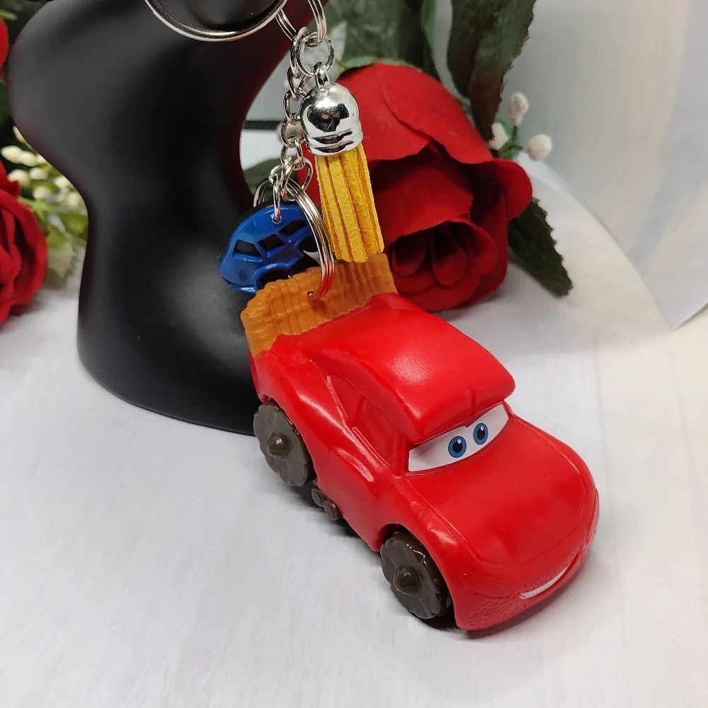 ⭐ Disney Cars Lightning McQueen Custom Keychain